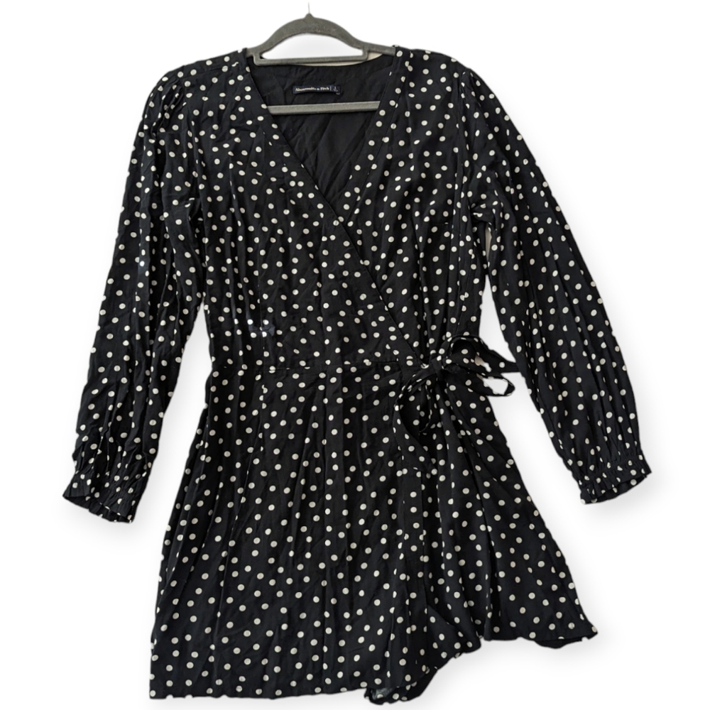 Abercrombie & Fitch Black & White Polka Dot Romper Skort Size Large - Picture 14 of 14